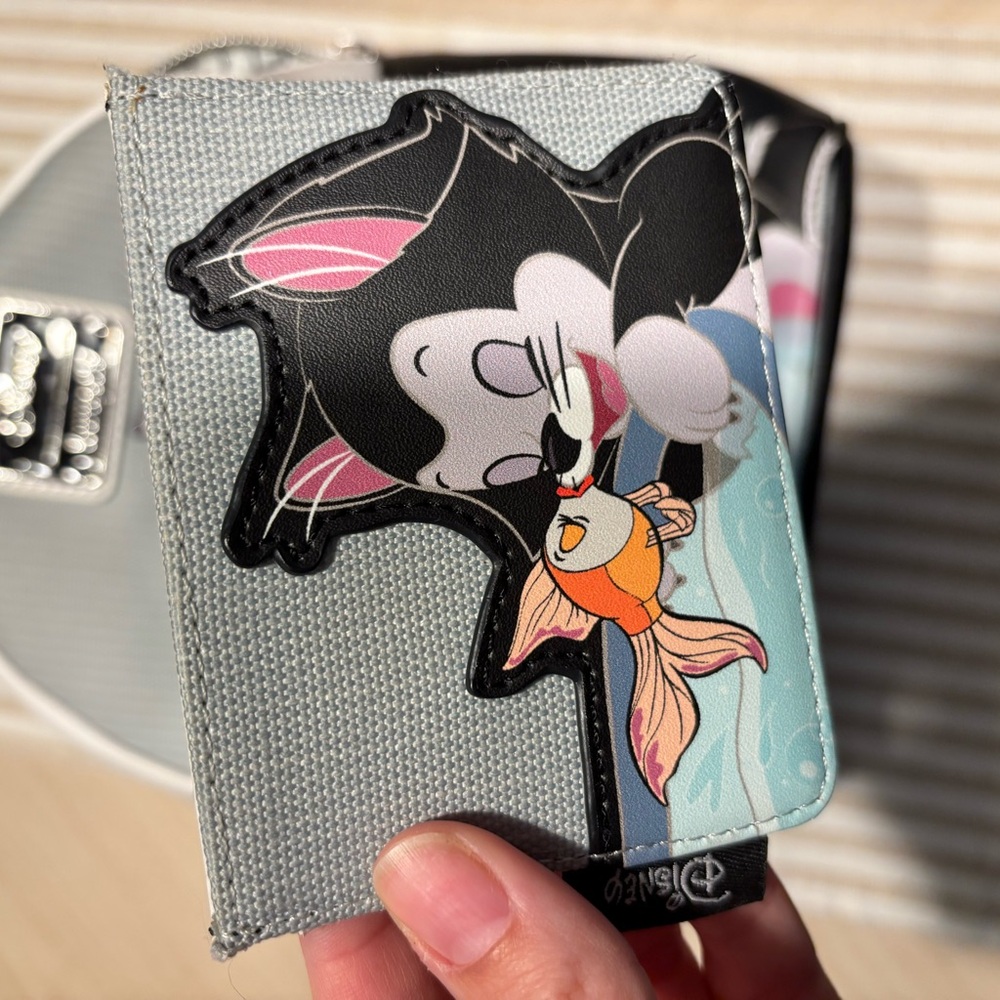 Loungefly Disney Figaro and Cleo mini backpack and wallet set - Picture 2 of 5